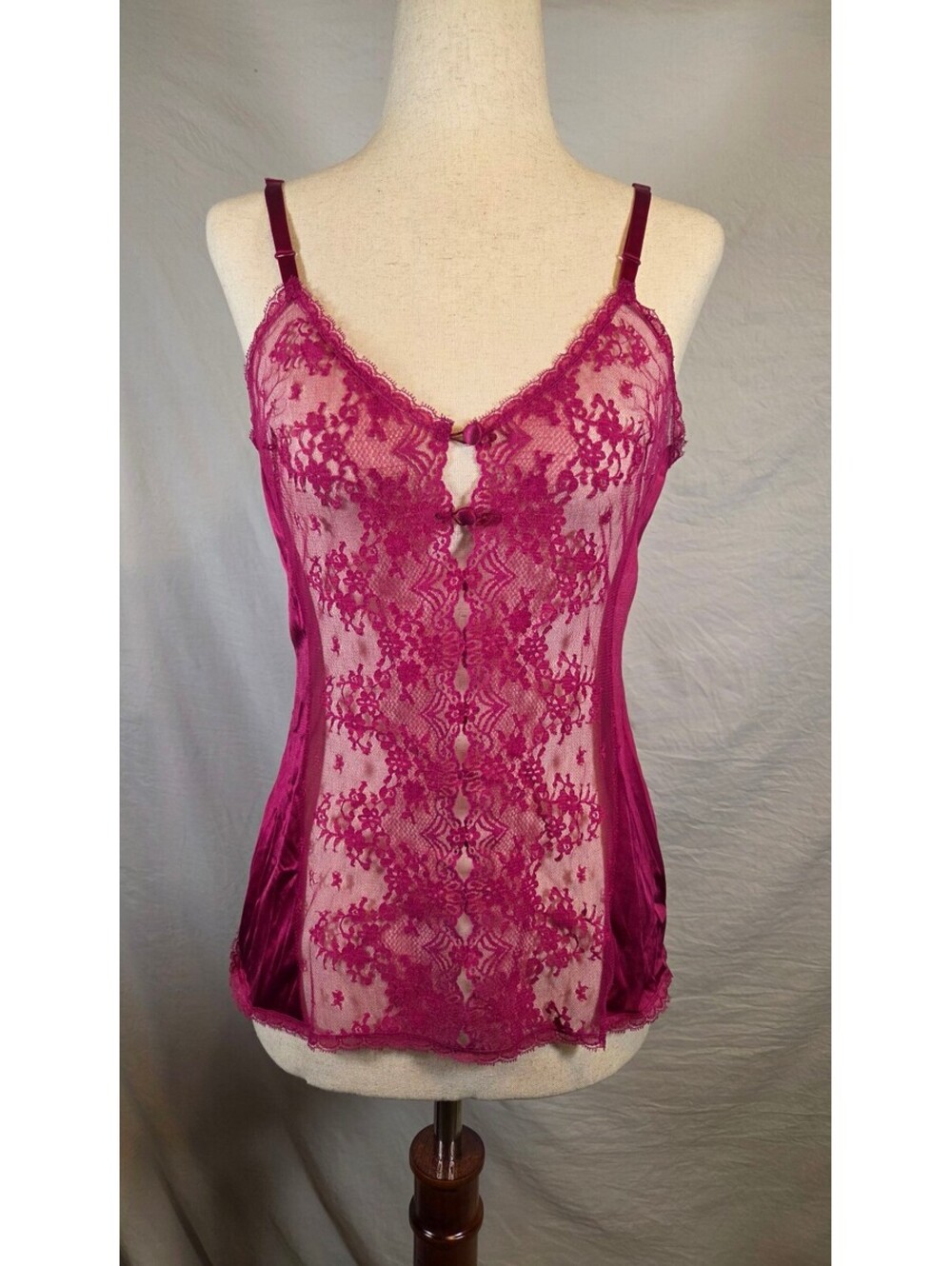 1970s burgundy camisole by vanity fair size small